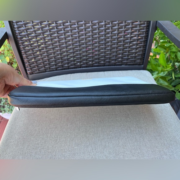 EUC Kate Spade Laptop/Tablet Carry Pouch - Picture 10 of 14